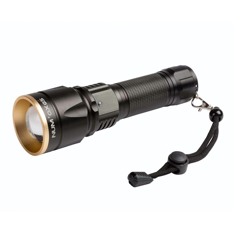 Lampe torche chasse rechargeable num axes lmp1019 verte1